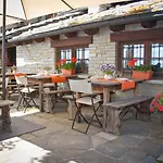 Ristoro Vagneur Hotell