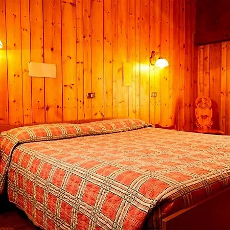 Ristoro Vagneur Hotel 2*